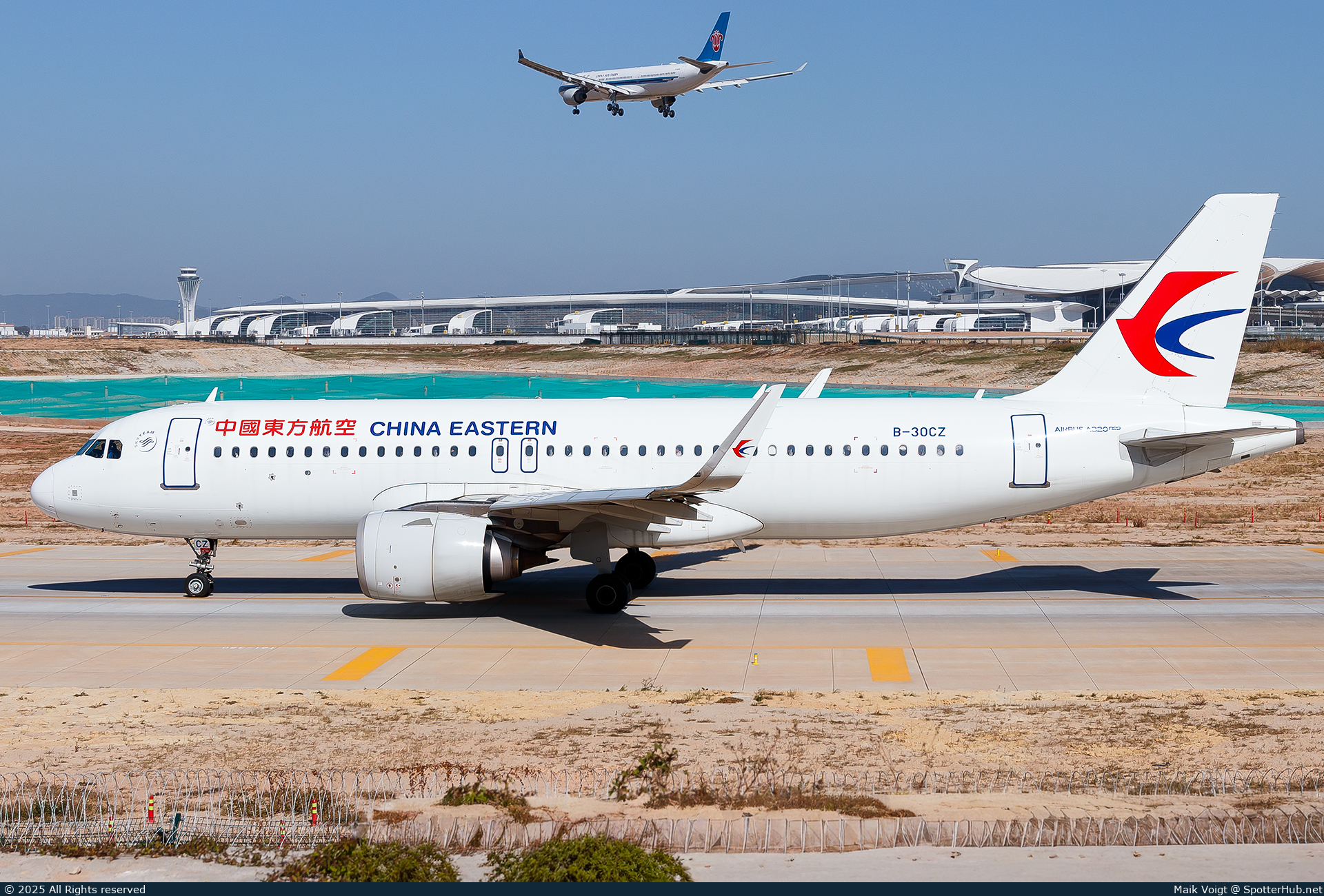 Photo of B-30CZ - Airbus A320-251N operated by China Eastern Airlines
