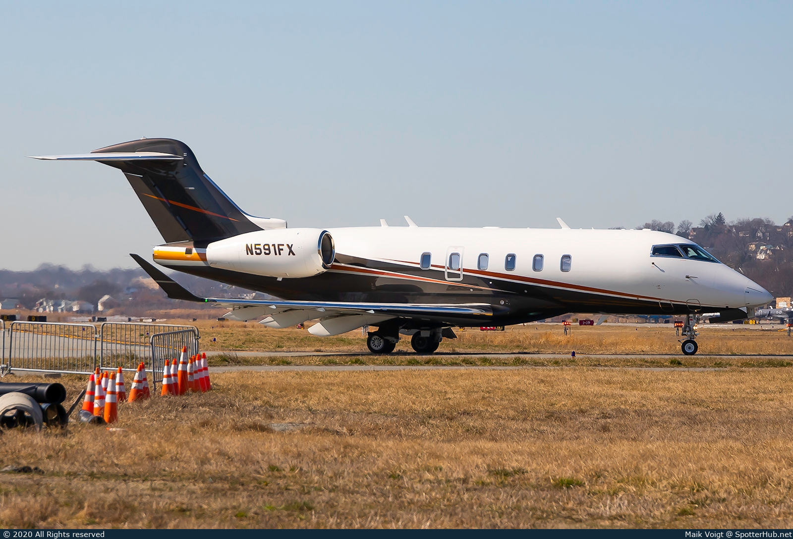 Photo of N591FX - Bombardier Challenger 350 operated by Flexjet