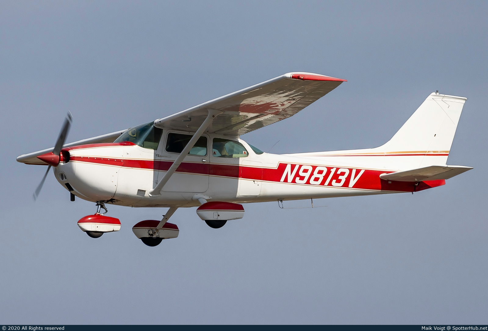 Photo of N9813V - Cessna 172M Skyhawk operated by Private