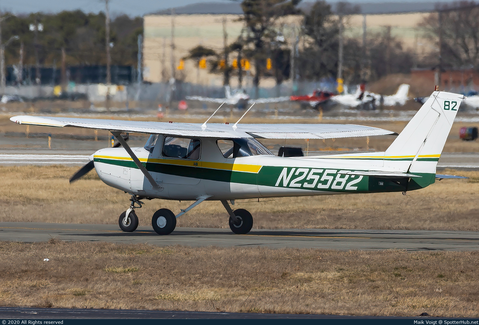 Photo of N25582 - Cessna 152 operated by Heavy Metal Air