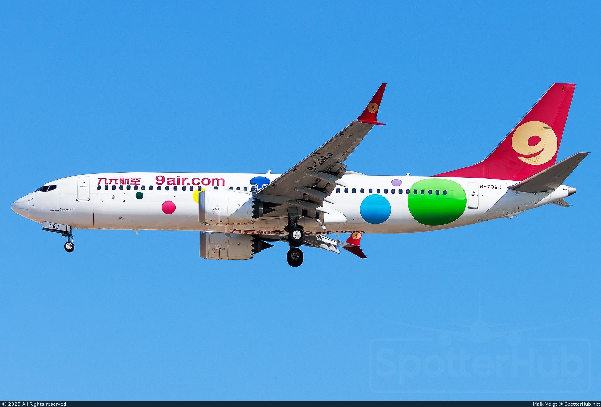 Photo of B-206J - Boeing 737 MAX 8 operated by 9Air