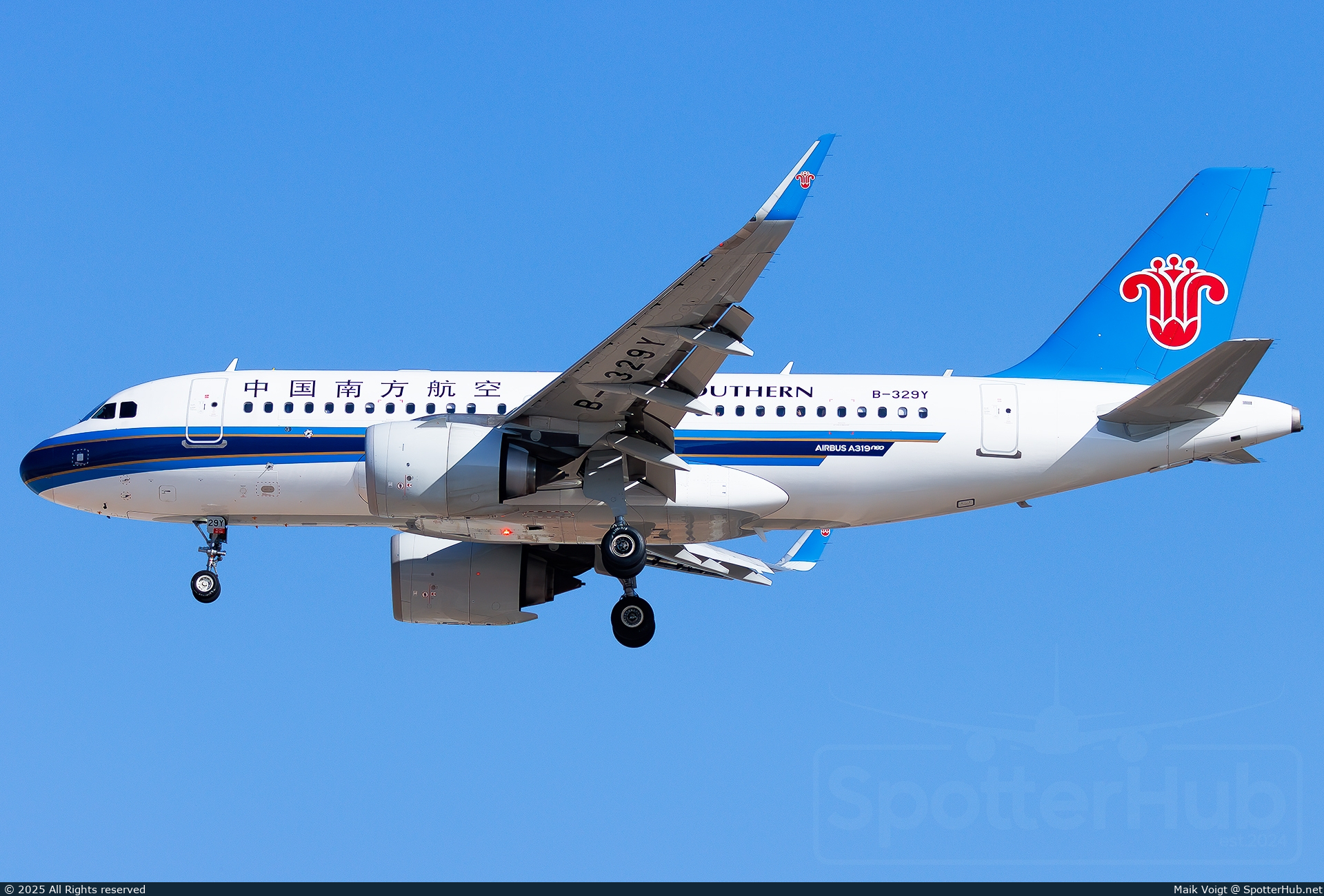 Photo of B-329Y - Airbus A319-153N operated by China Southern Airlines