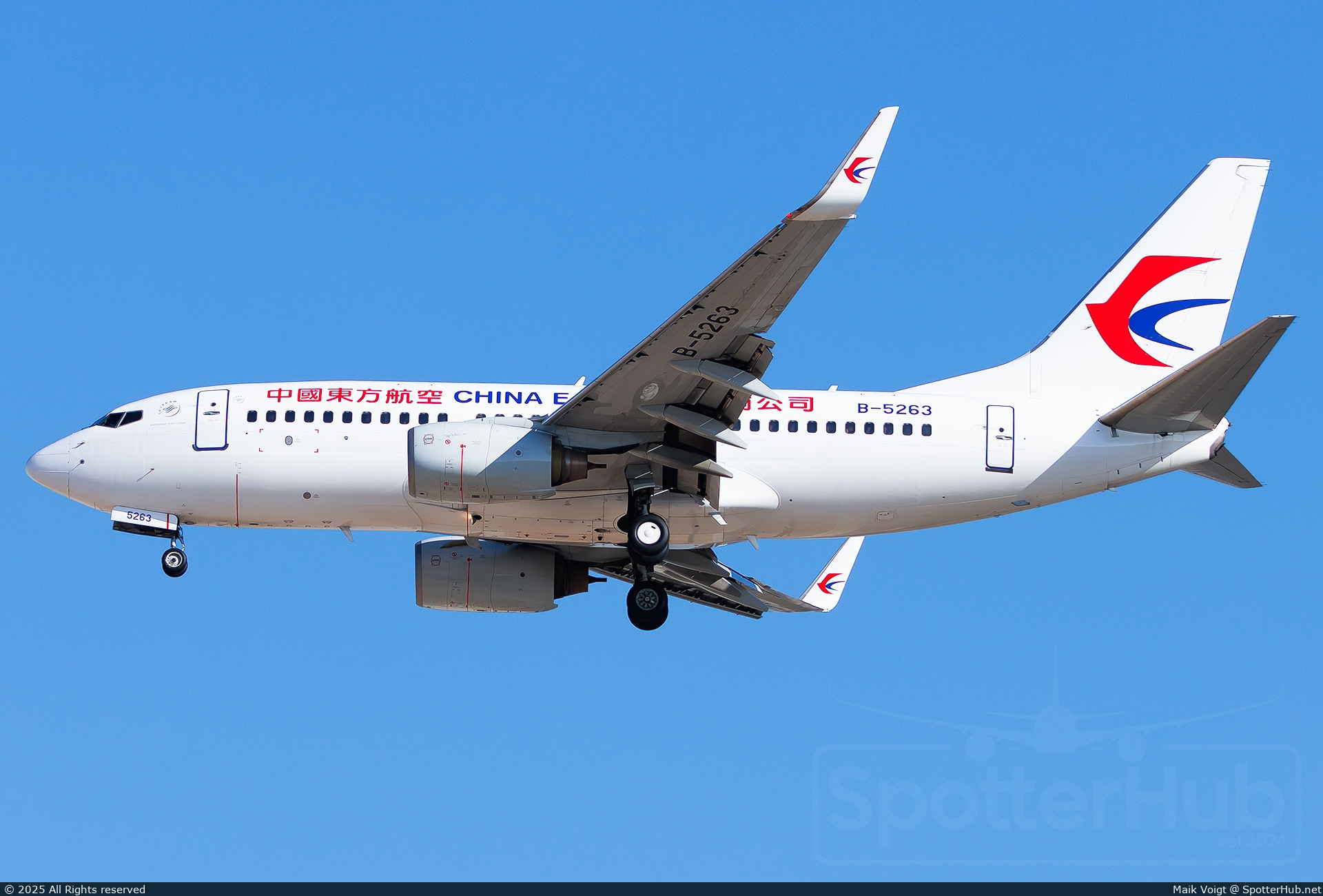 Photo of B-5263 - Boeing 737-79P operated by China Eastern Airlines