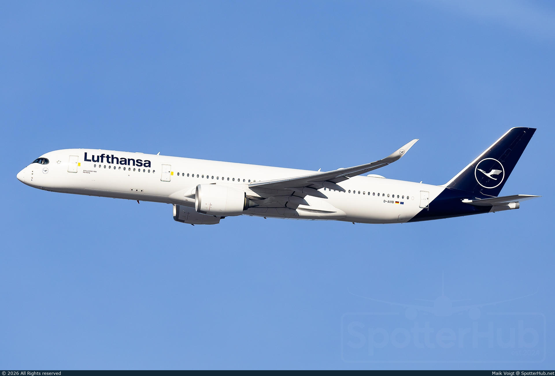 Photo of D-AIVB - Airbus A350-941 operated by Lufthansa