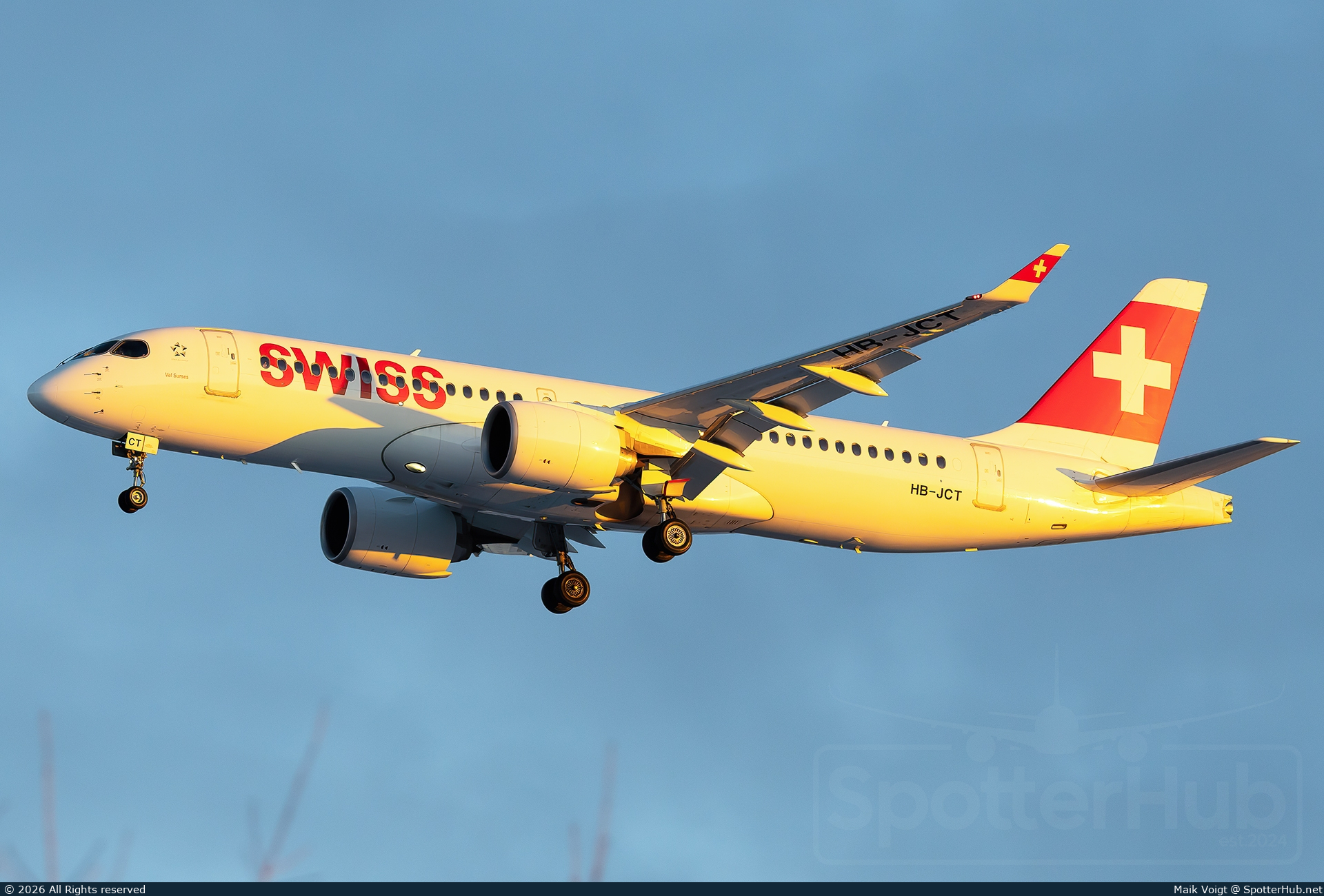 Photo of HB-JCT - Airbus A220-300 operated by Swiss International Air Lines