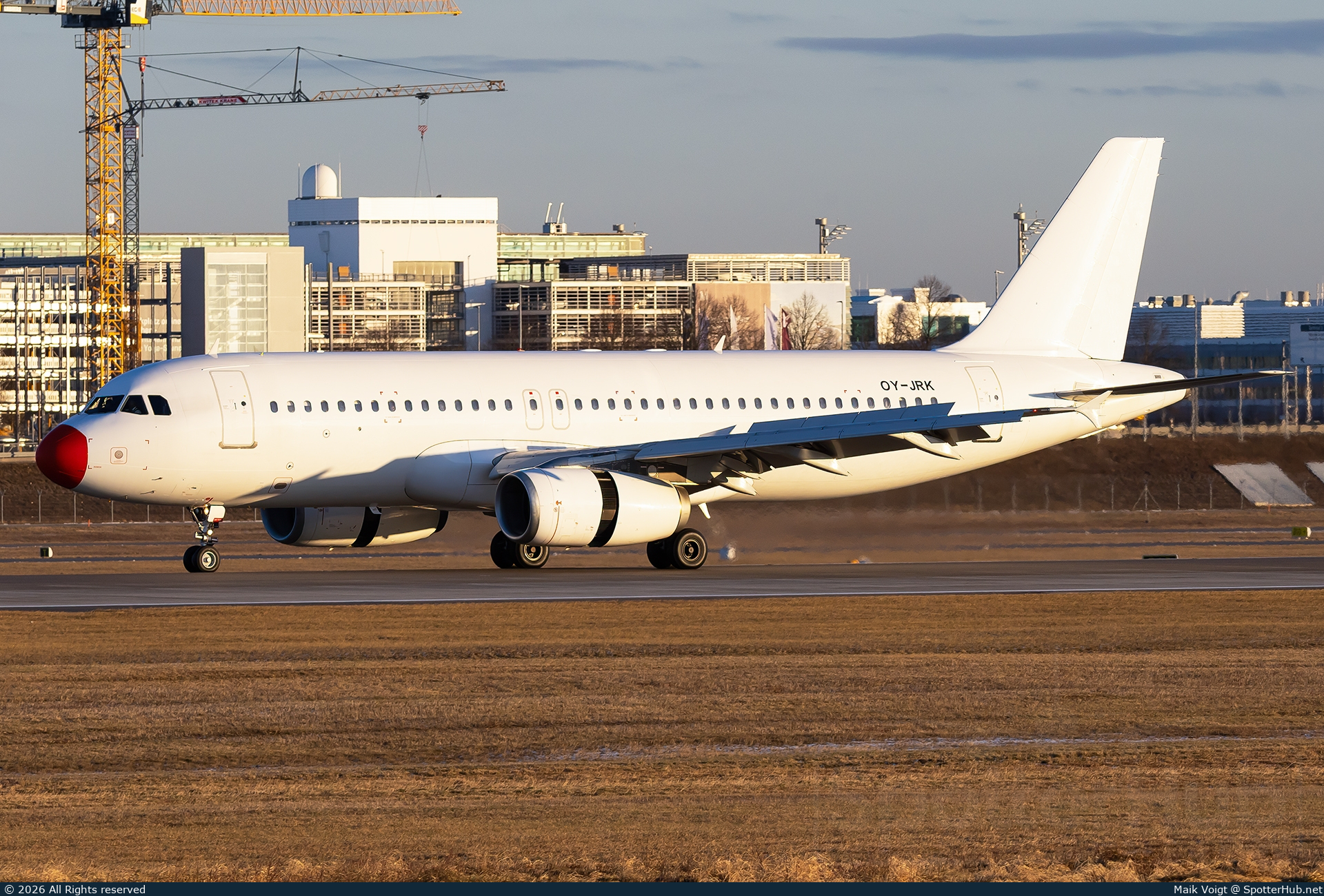 Photo of OY-JRK - Airbus A320-231 operated by DAT Danish Air Transport