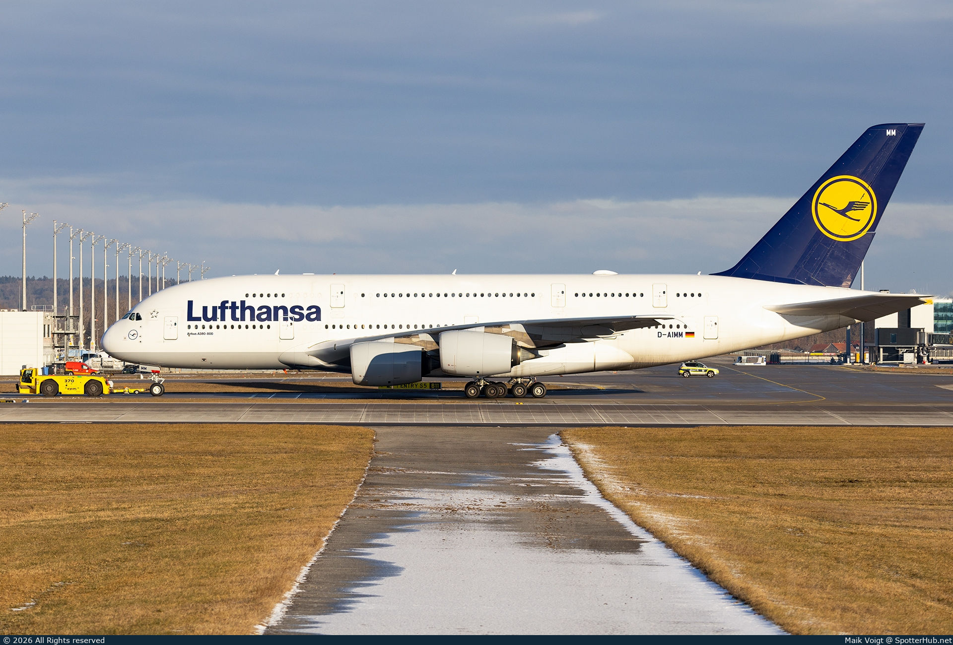 Photo of D-AIMM - Airbus A380-841 operated by Lufthansa