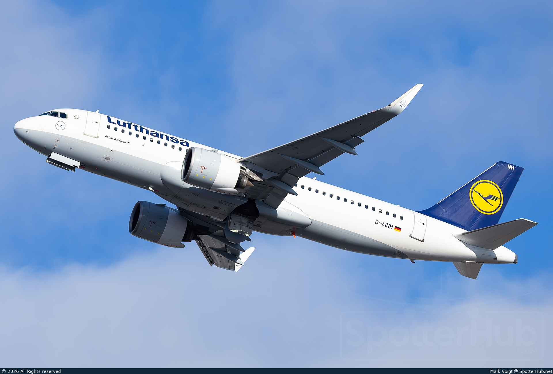 Photo of D-AINH - Airbus A320-271N operated by Lufthansa