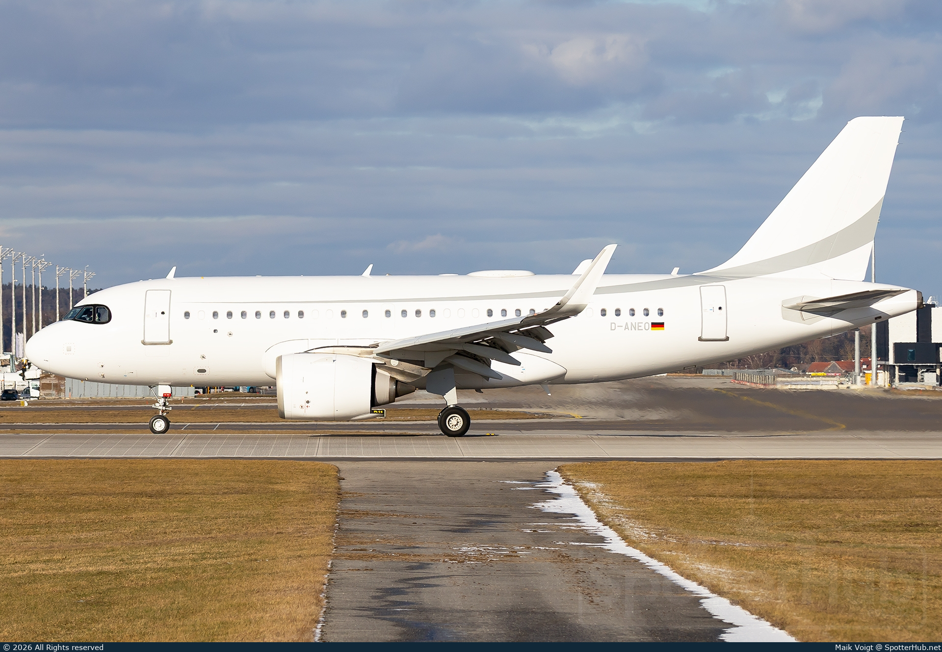 Photo of D-ANEO - Airbus A319-153N(CJ) operated by K5 Aviation