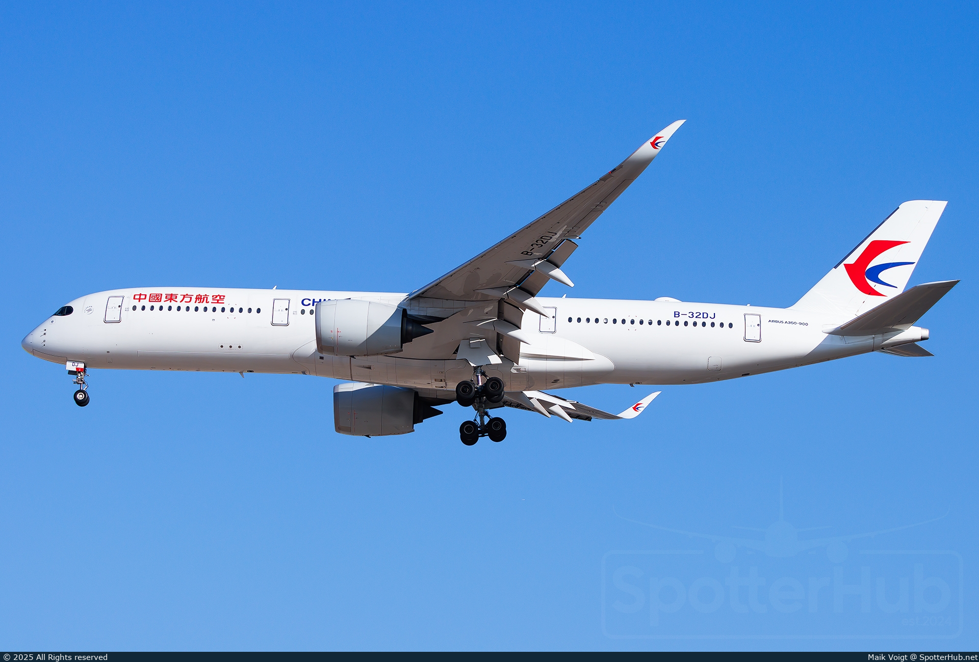 Photo of B-32DJ - Airbus A350-941 operated by China Eastern Airlines