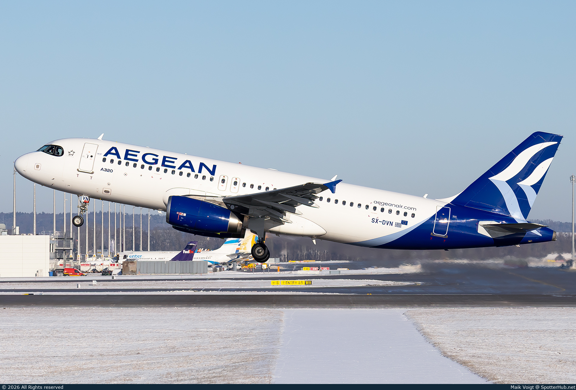 Photo of SX-DVN - Airbus A320-232 operated by Aegean Airlines