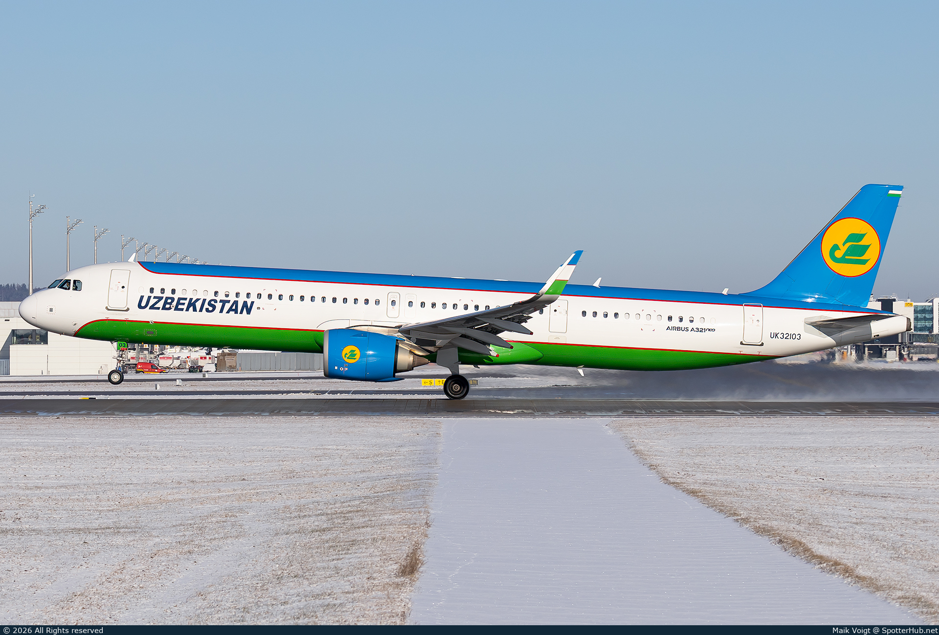 Photo of UK32103 - Airbus A321-253NX operated by Uzbekistan Airways