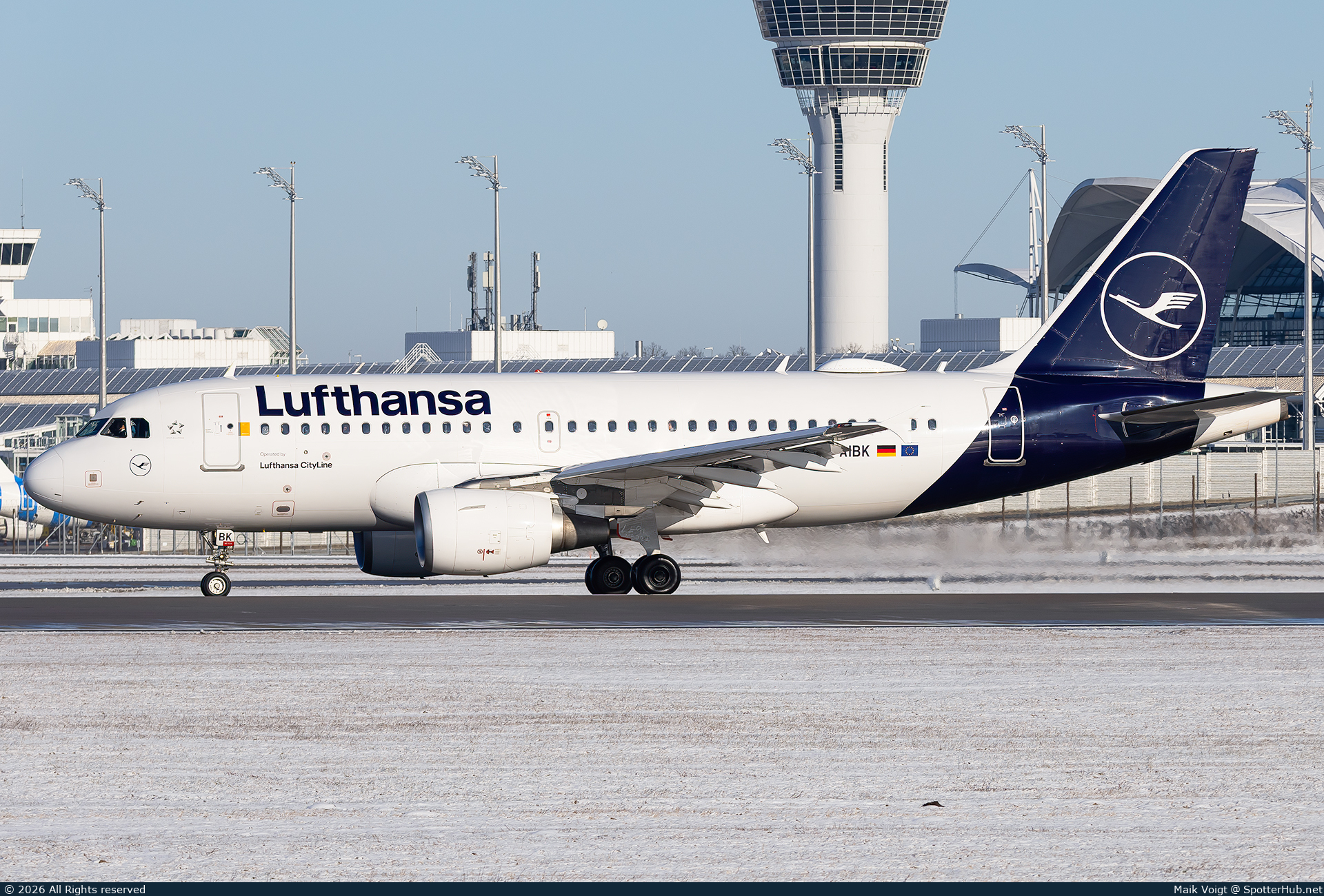 Photo of D-AIBK - Airbus A319-112 operated by Lufthansa CityLine