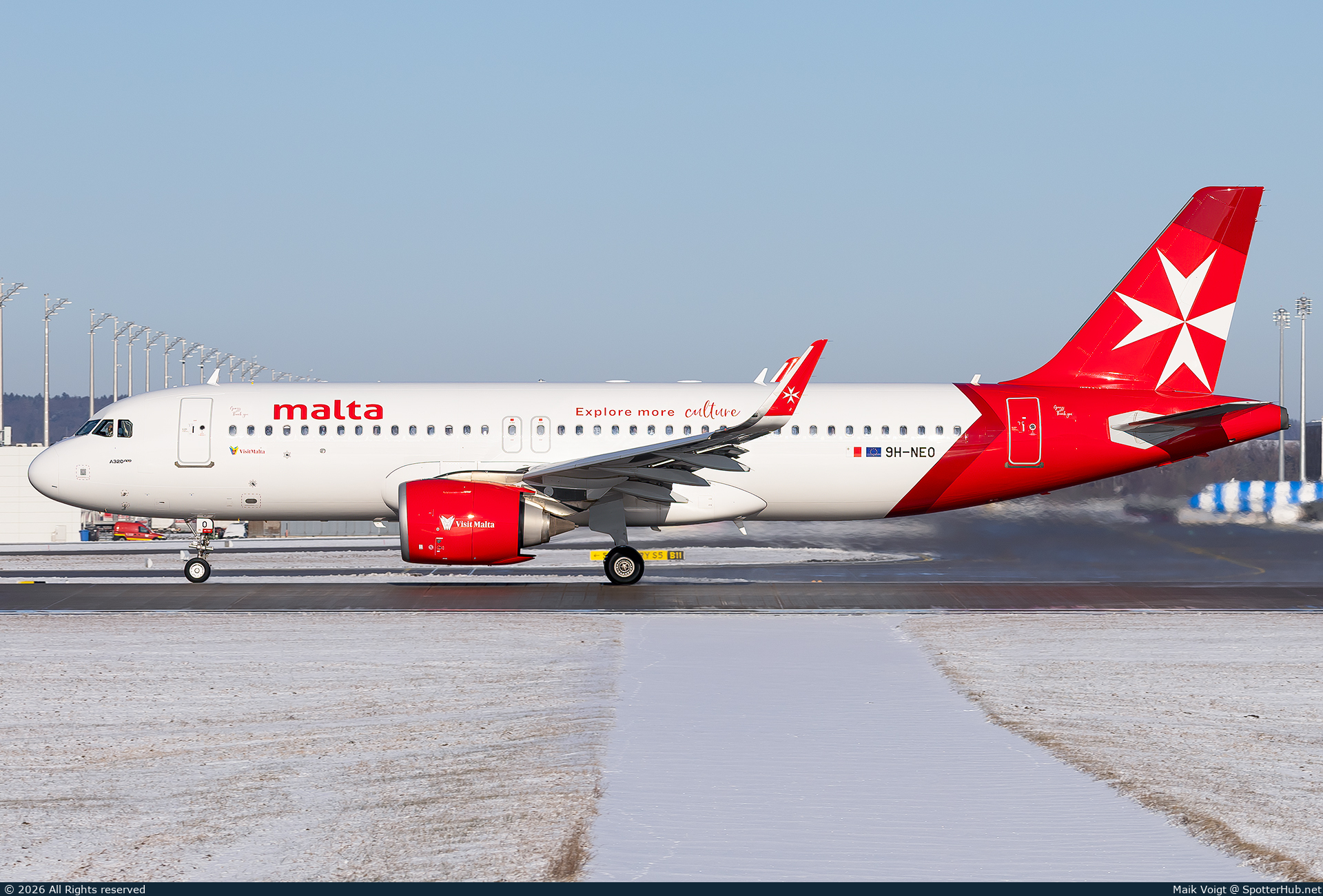 Photo of 9H-NEO - Airbus A320-251N operated by KM Malta Airlines