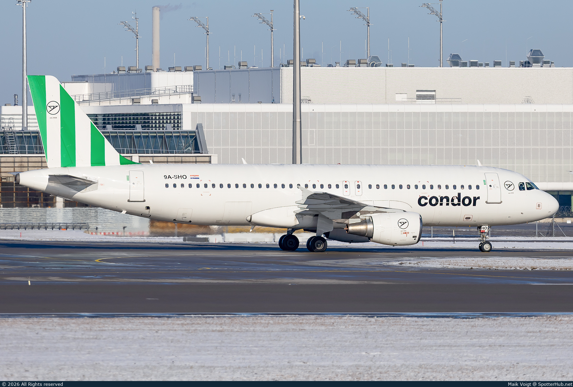Photo of 9A-SHO - Airbus A320-214 operated by Condor (opb Fly Air41 Airways)