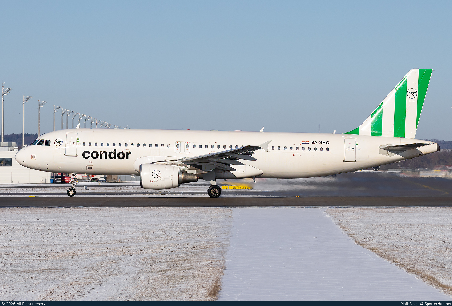 Photo of 9A-SHO - Airbus A320-214 operated by Condor (opb Fly Air41 Airways)
