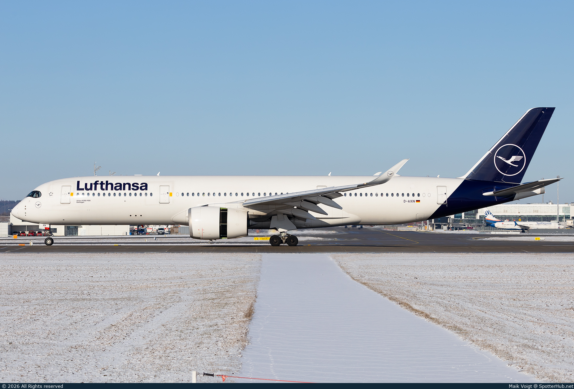 Photo of D-AIXN - Airbus A350-941 operated by Lufthansa