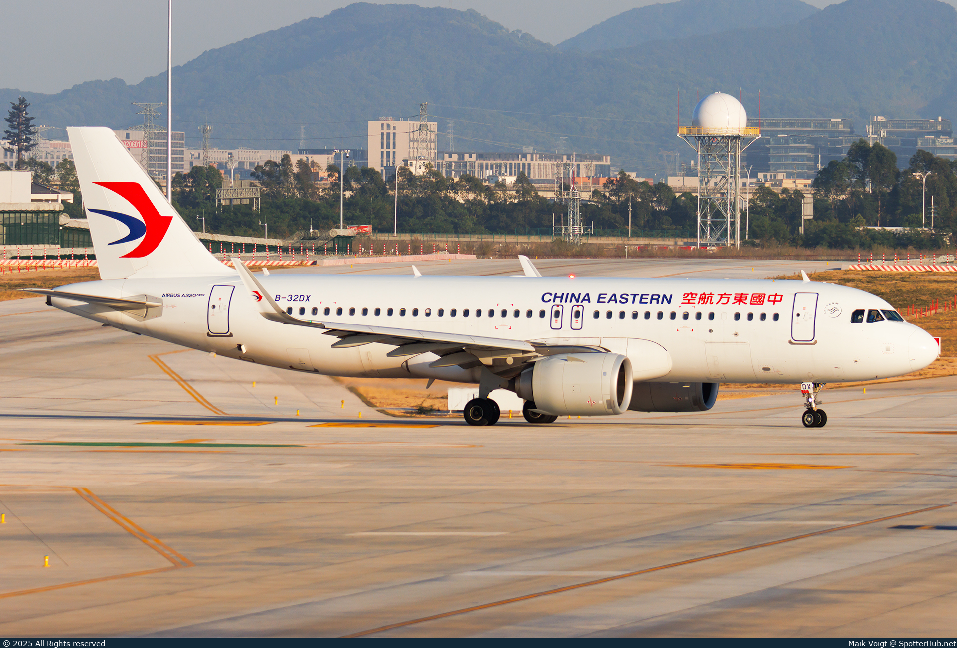 Photo of B-32DX - Airbus A320-251N operated by China Eastern Airlines