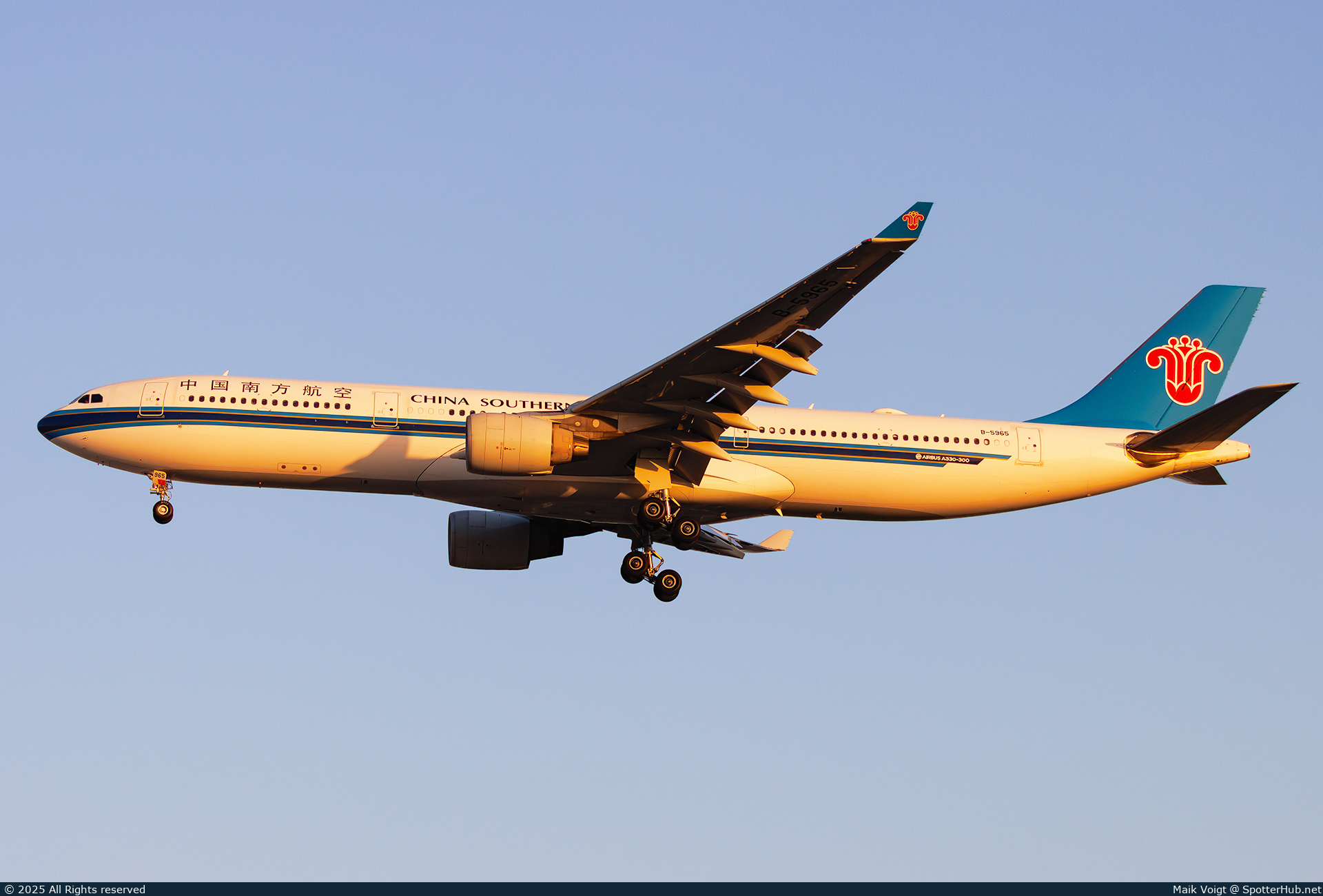 Photo of B-5965 - Airbus A330-323 operated by China Southern Airlines