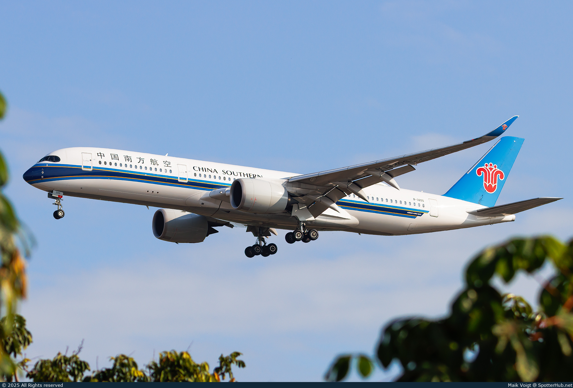Photo of B-320S - Airbus A350-941 operated by China Southern Airlines