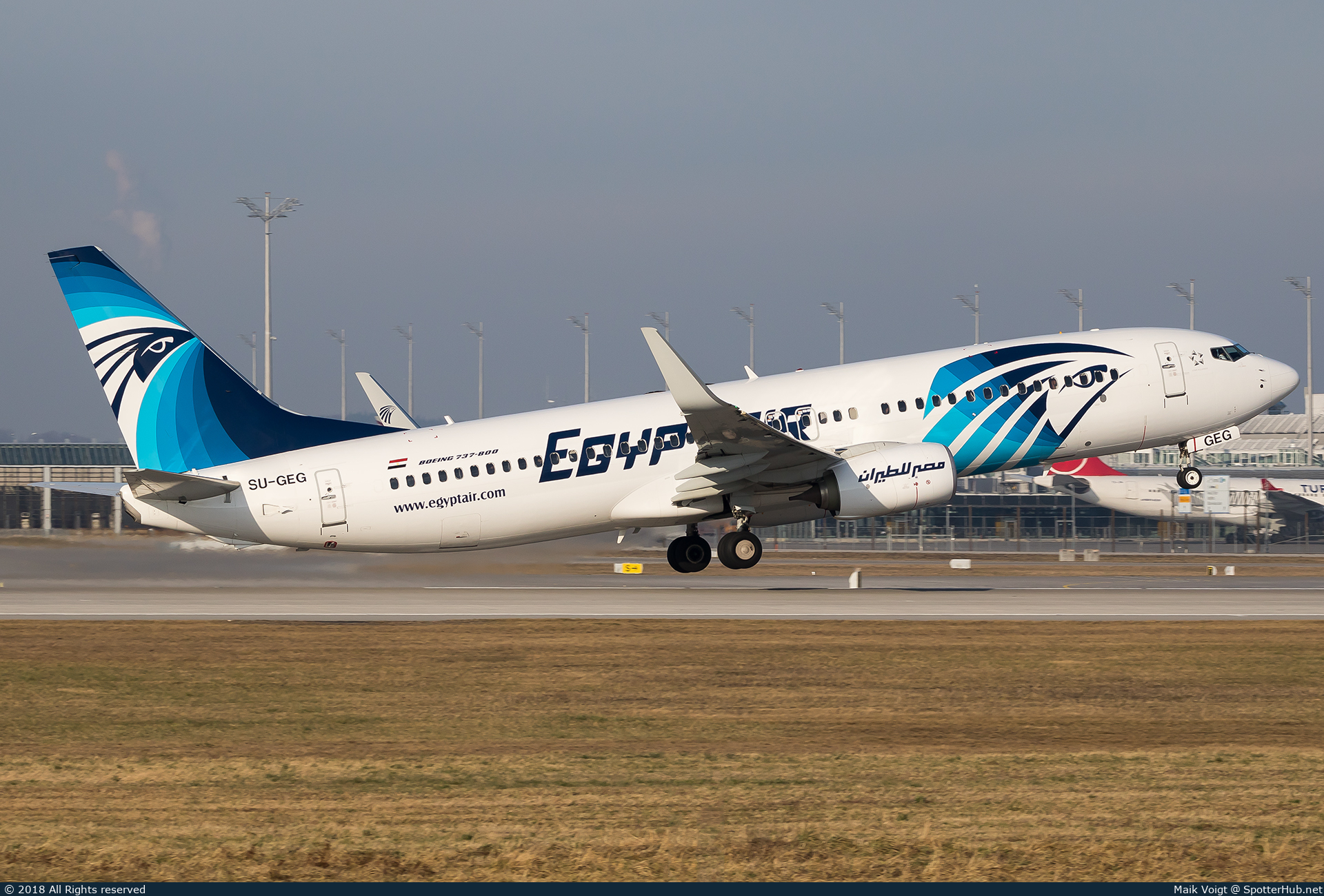 Photo of SU-GEG - Boeing 737-866 operated by Egyptair