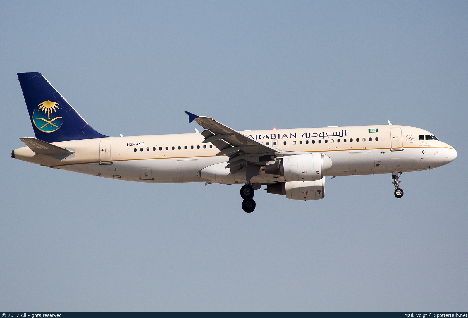 Photo of HZ-ASC - Airbus A320-214 operated by Saudi Arabian Airlines
