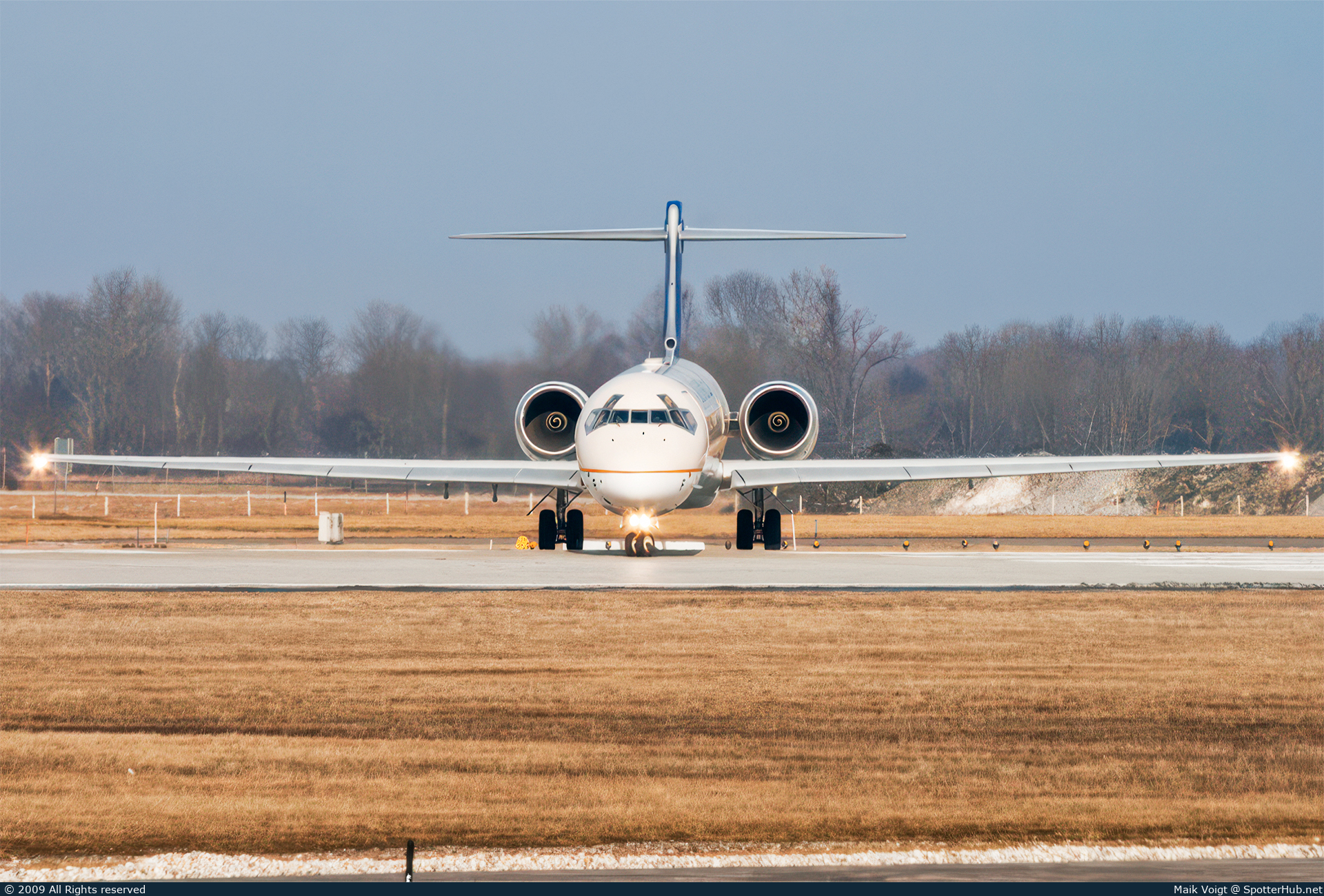 Photo of HZ-APF - McDonnell Douglas MD-90 operated by Saudi Arabian Airlines