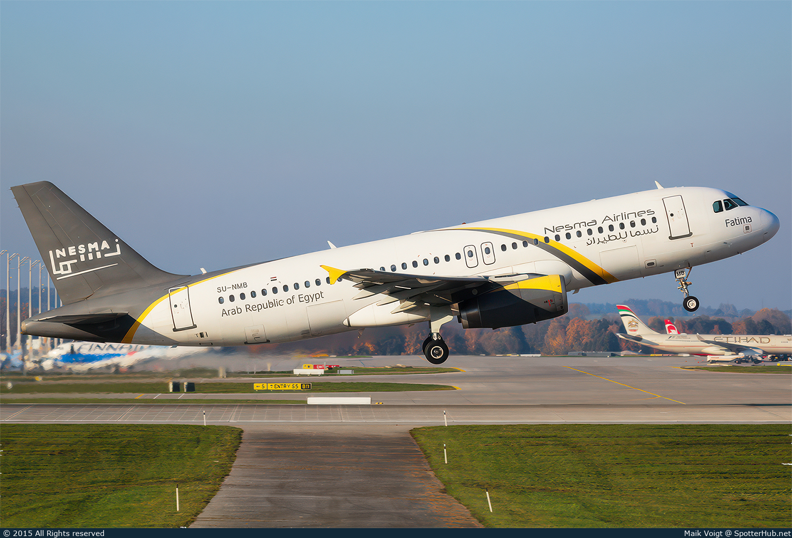 Photo of SU-NMB - Airbus A320-232 operated by Nesma Airlines
