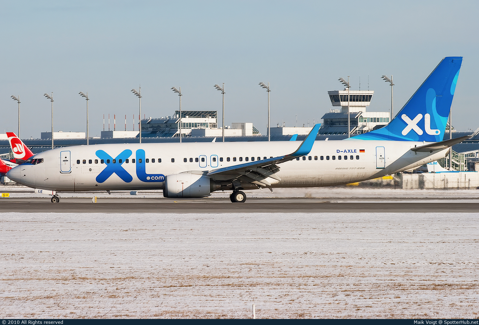 Photo of D-AXLE - Boeing 737-8Q8 operated by XL Airways Germany