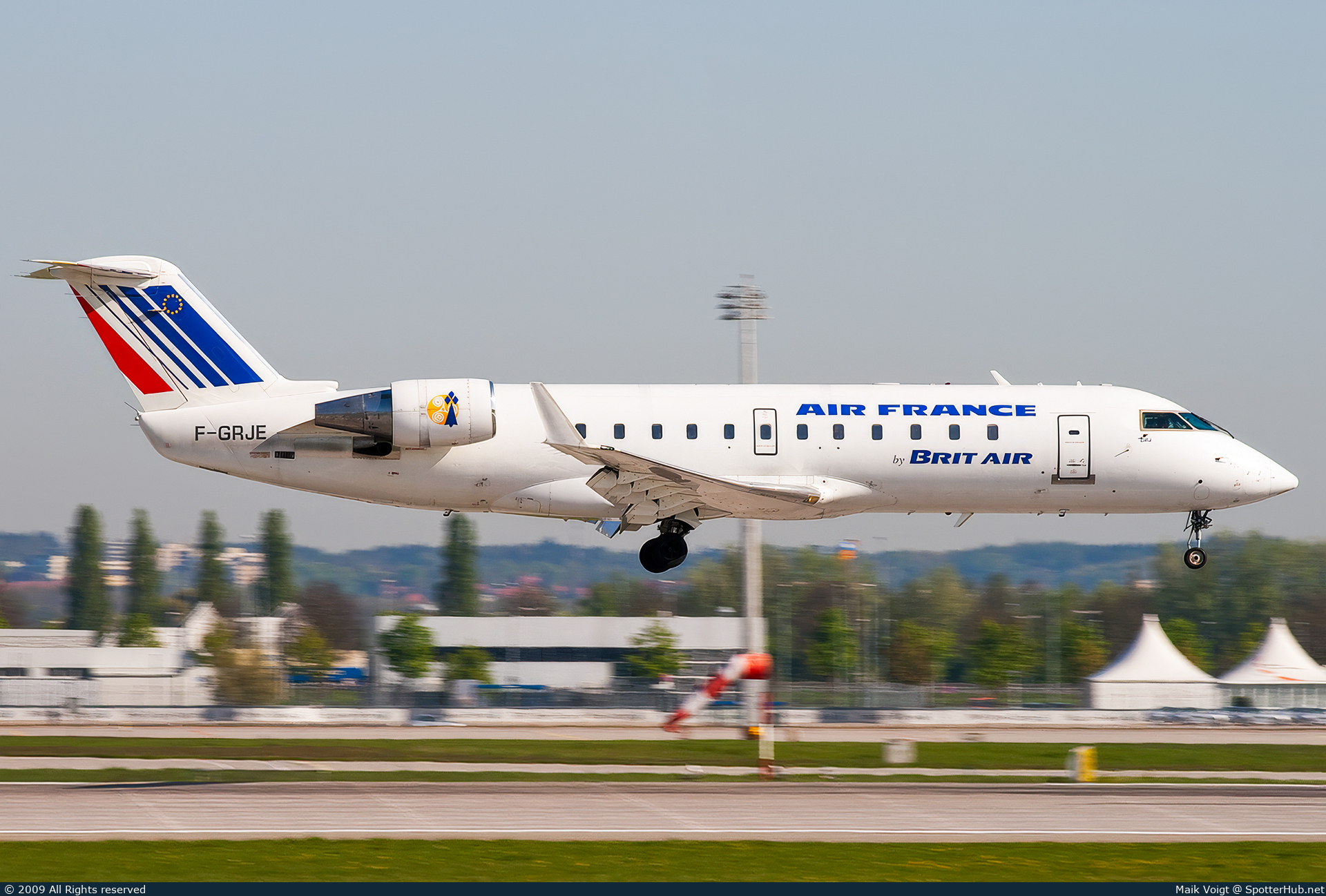 Photo of F-GRJE - Bombardier CRJ-100ER operated by Air France (opb Brit Air)