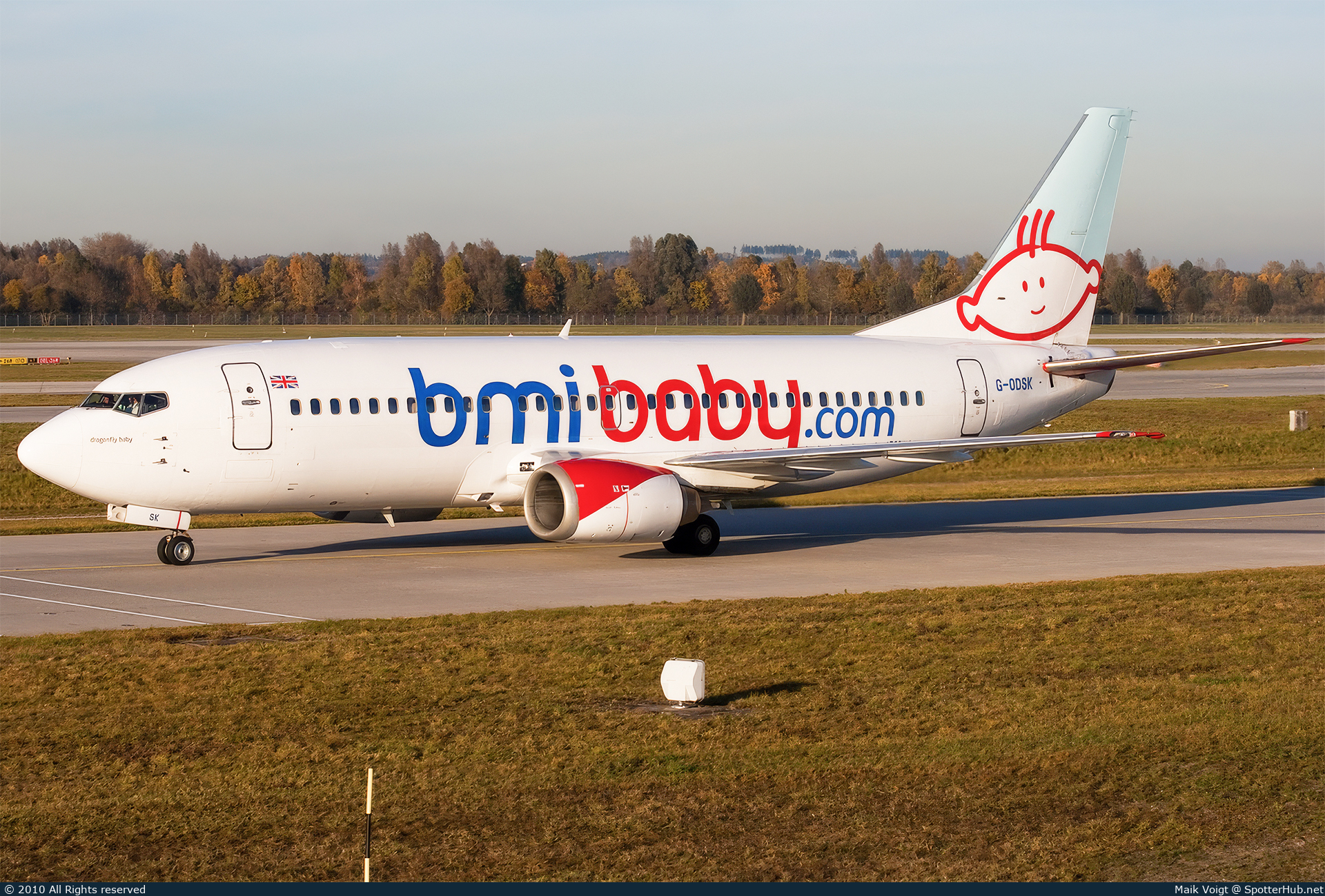 Photo of G-ODSK - Boeing 737-37Q operated by bmibaby