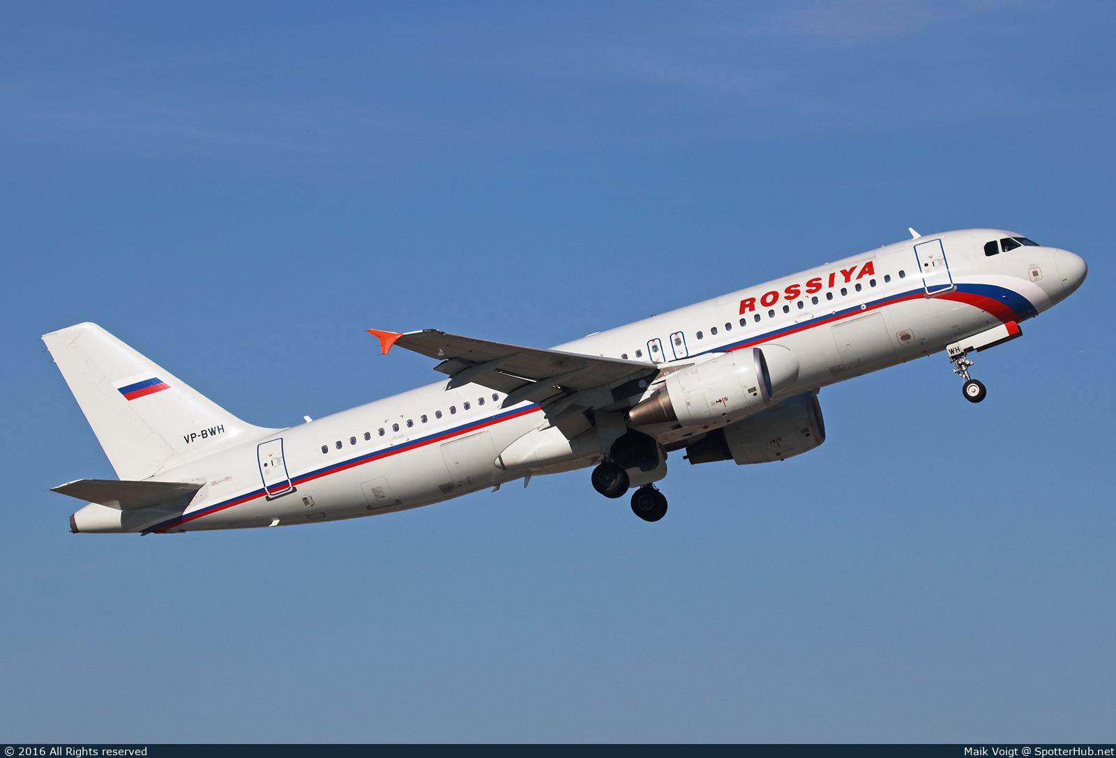 Photo of VP-BWH - Airbus A320-214 operated by Rossiya Airlines