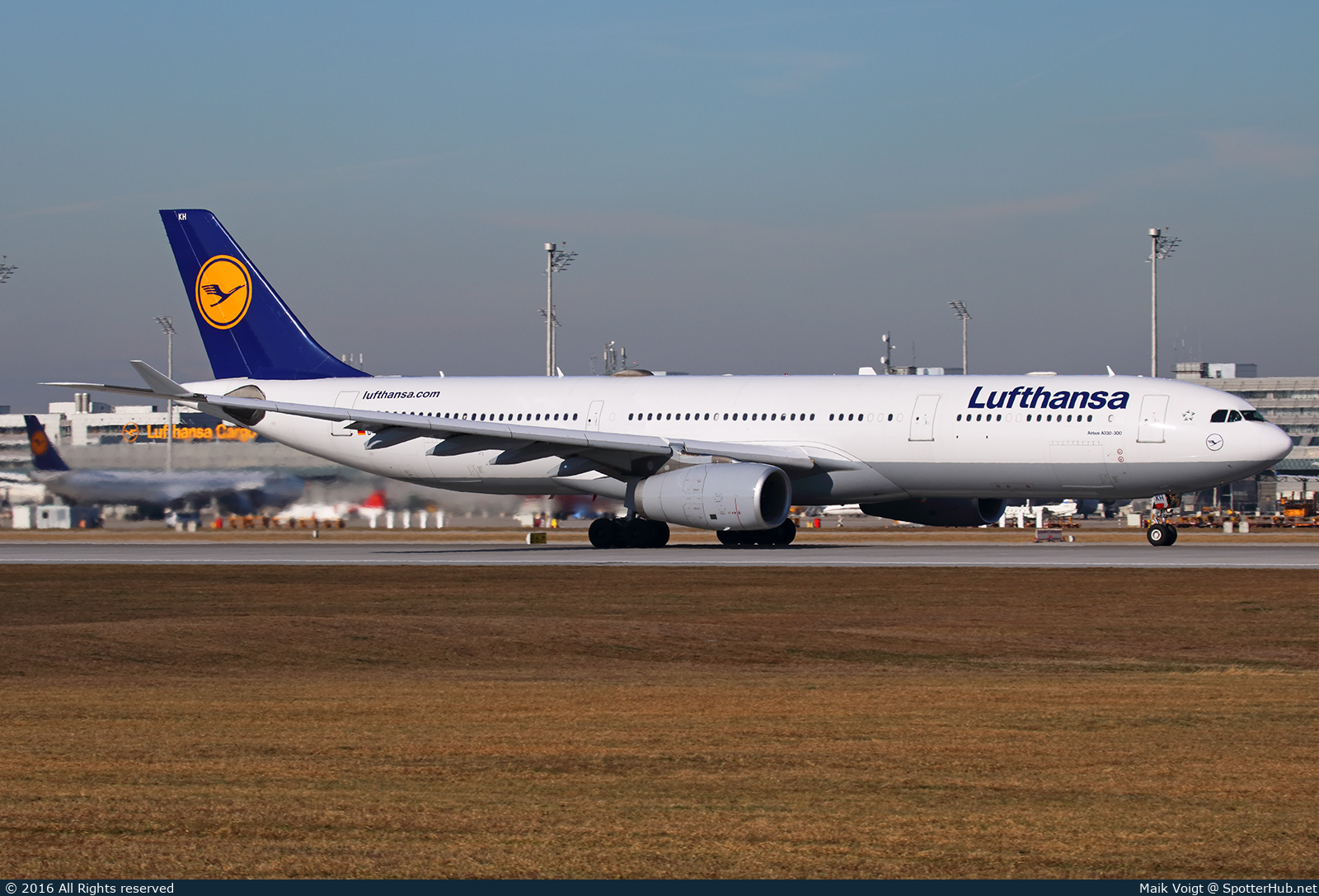 Photo of D-AIKH - Airbus A330-343 operated by Lufthansa