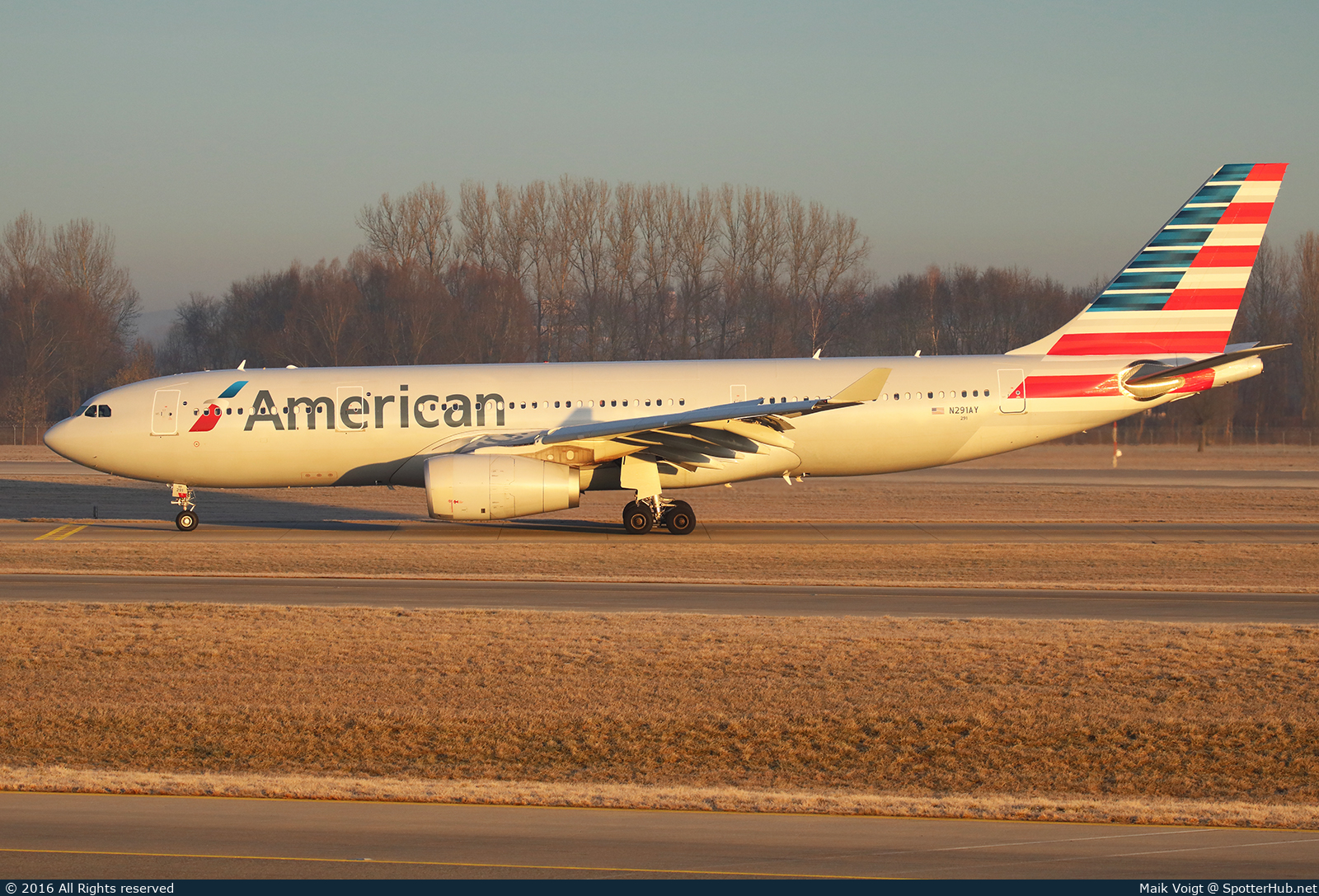 Photo of N291AY - Airbus A330-243 operated by American Airlines