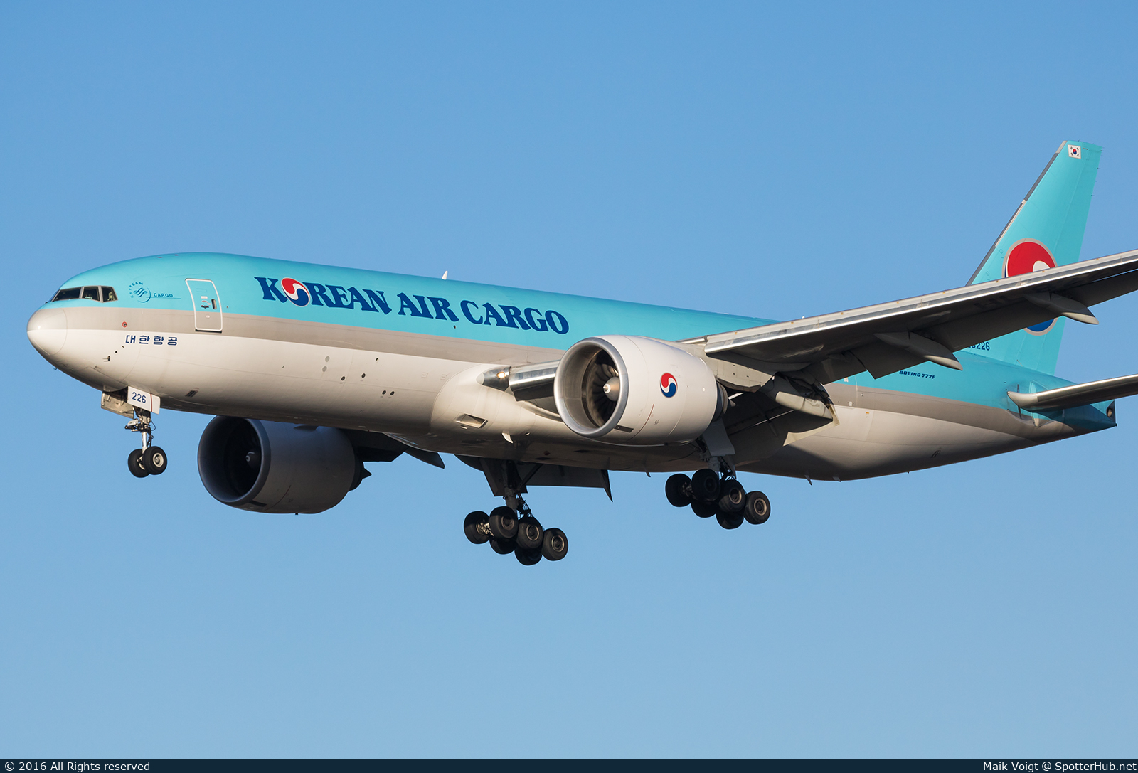 Photo of HL8226 - Boeing 777-FB5 operated by Korean Air Cargo