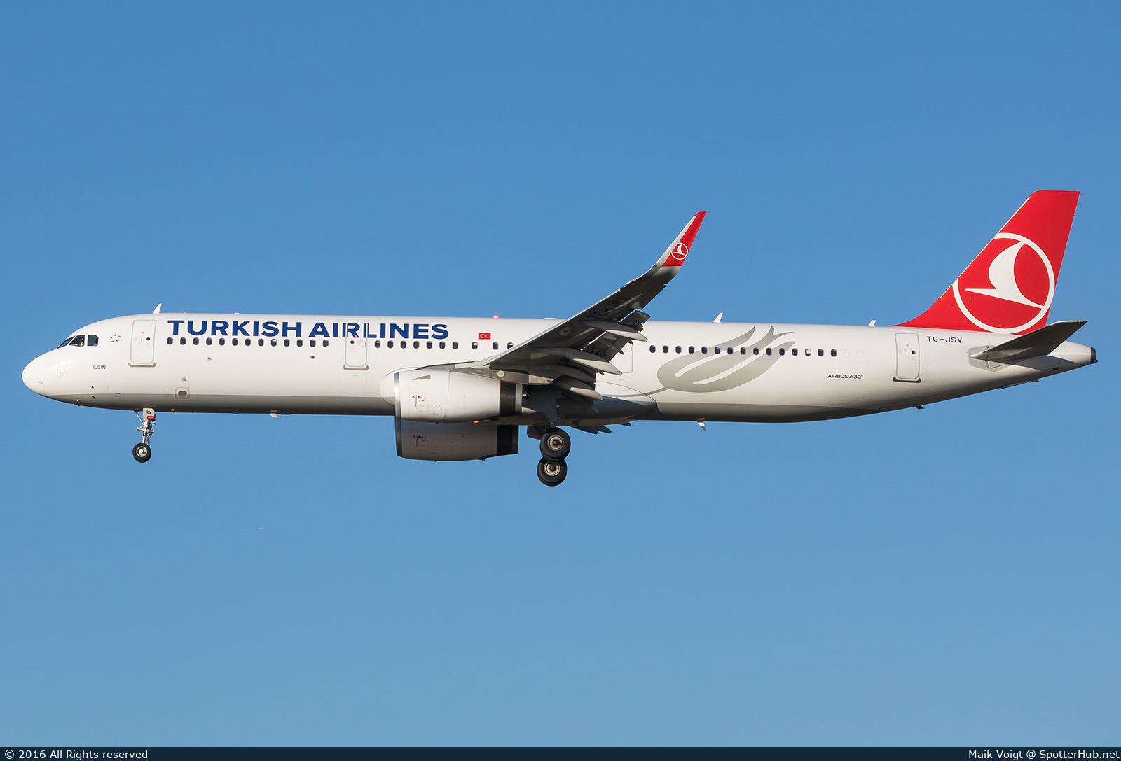 Photo of TC-JSV - Airbus A321-231 operated by Turkish Airlines