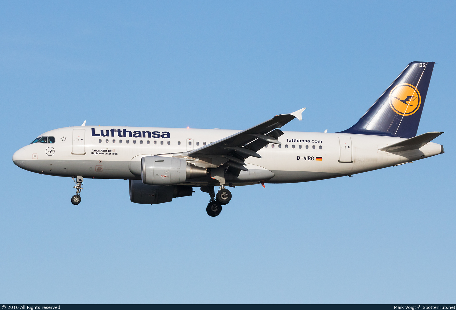 Photo of D-AIBG - Airbus A319-112 operated by Lufthansa
