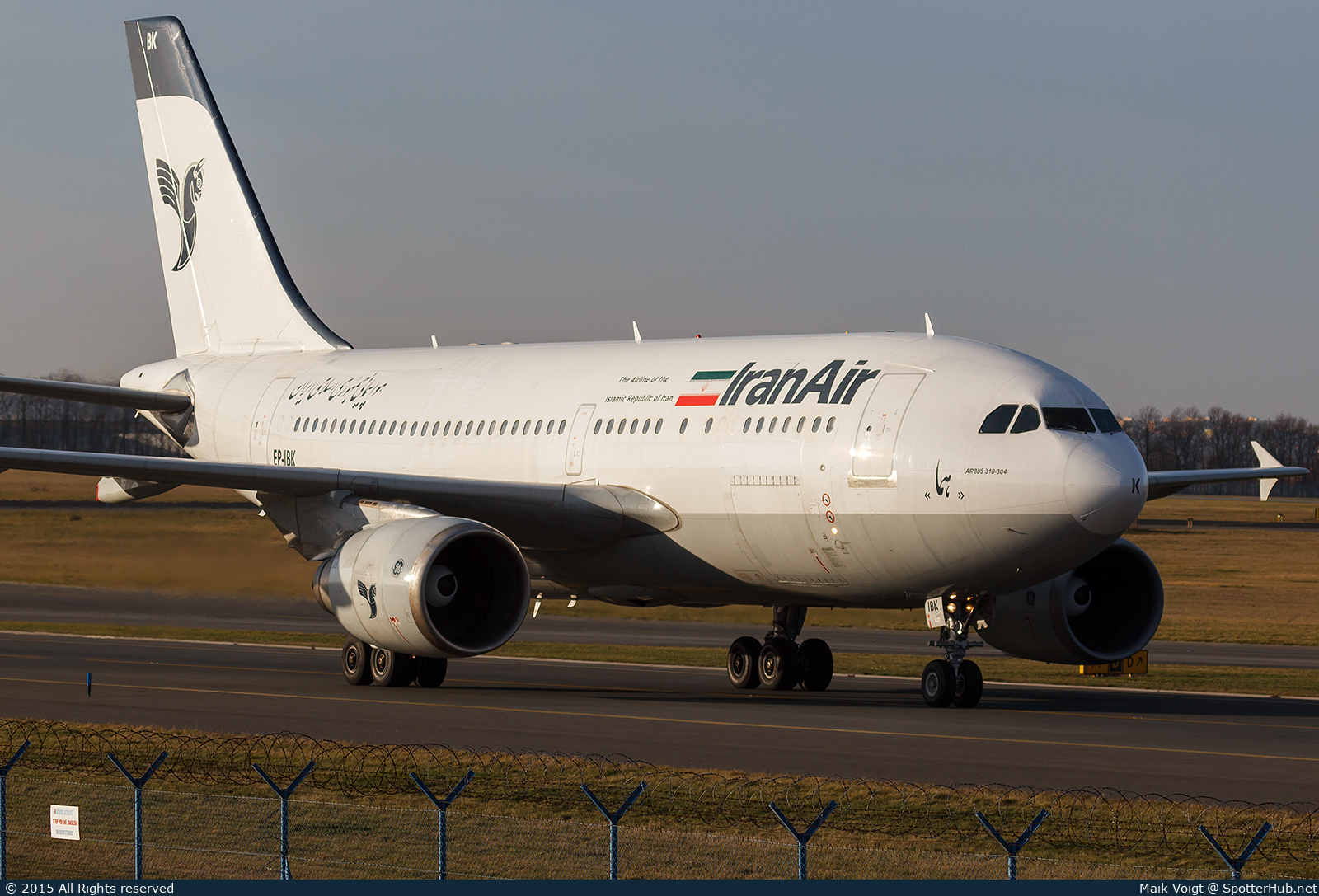 Photo of EP-IBK - Airbus A310-304 operated by Iran Air
