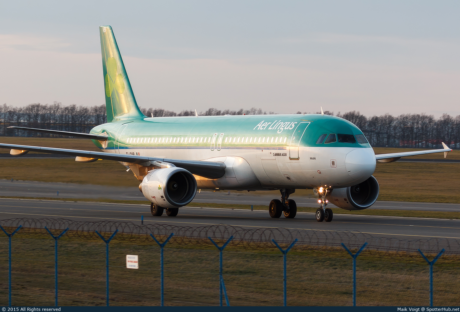 Photo of EI-CVB - Airbus A320-214 operated by Aer Lingus