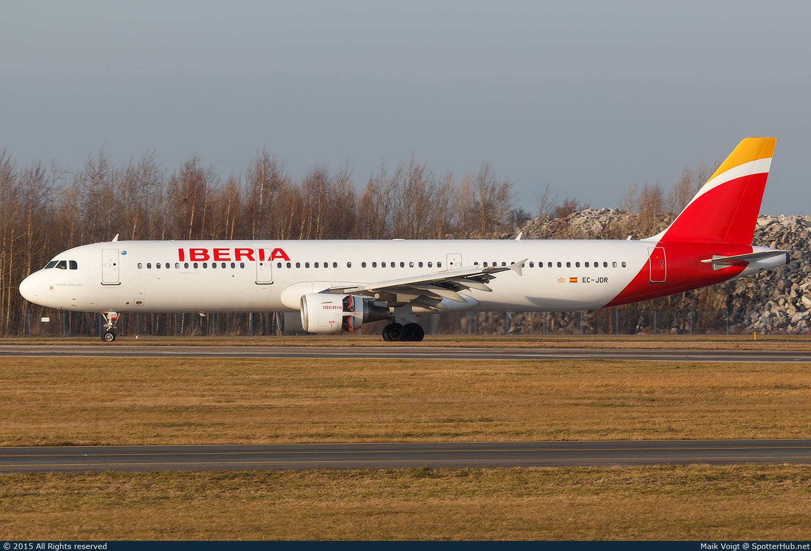 Photo of EC-JDR - Airbus A321-213 operated by Iberia