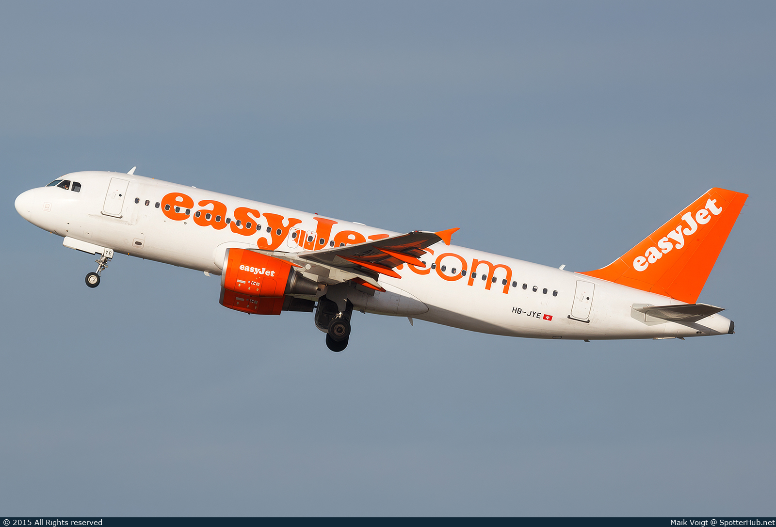 Photo of HB-JYE - Airbus A320-214 operated by easyJet Switzerland