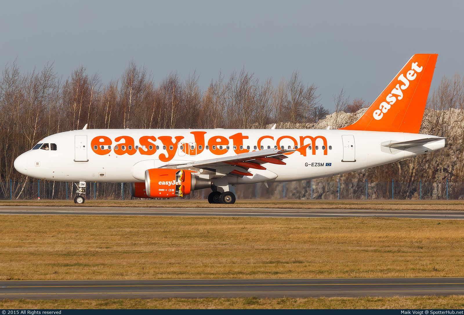 Photo of G-EZSM - Airbus A319-111 operated by easyJet