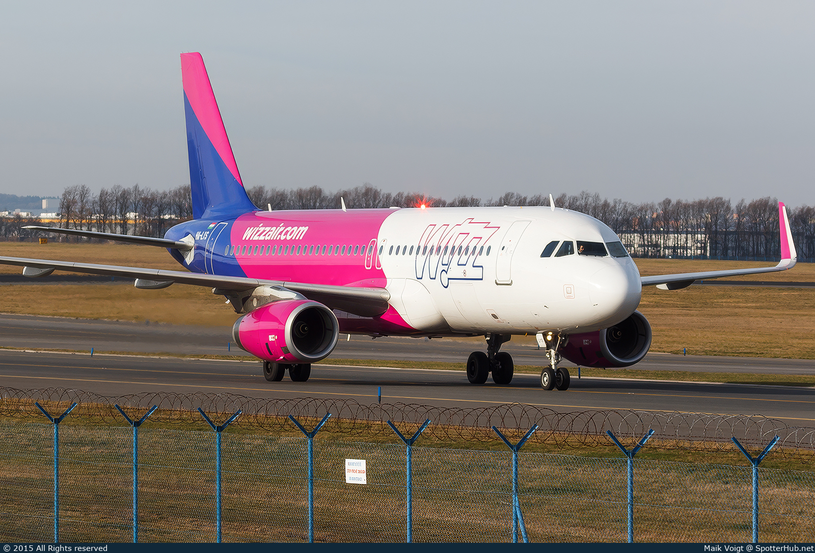 Photo of HA-LYS - Airbus A320-232 operated by Wizz Air