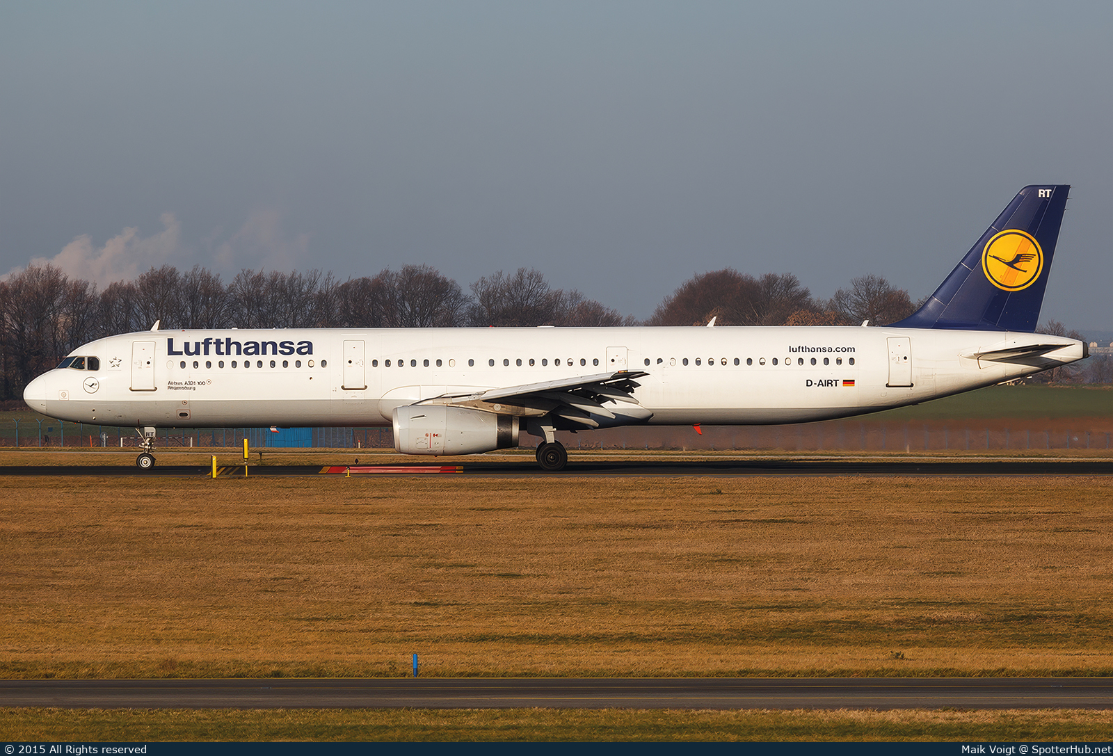 Photo of D-AIRT - Airbus A321-131 operated by Lufthansa