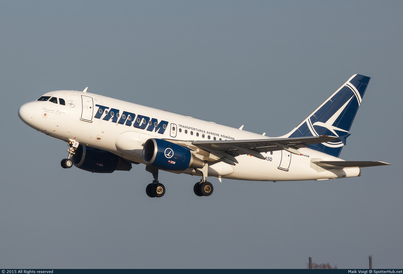 Photo of YR-ASD - Airbus A318-111 operated by Tarom - Romanian Air Transport