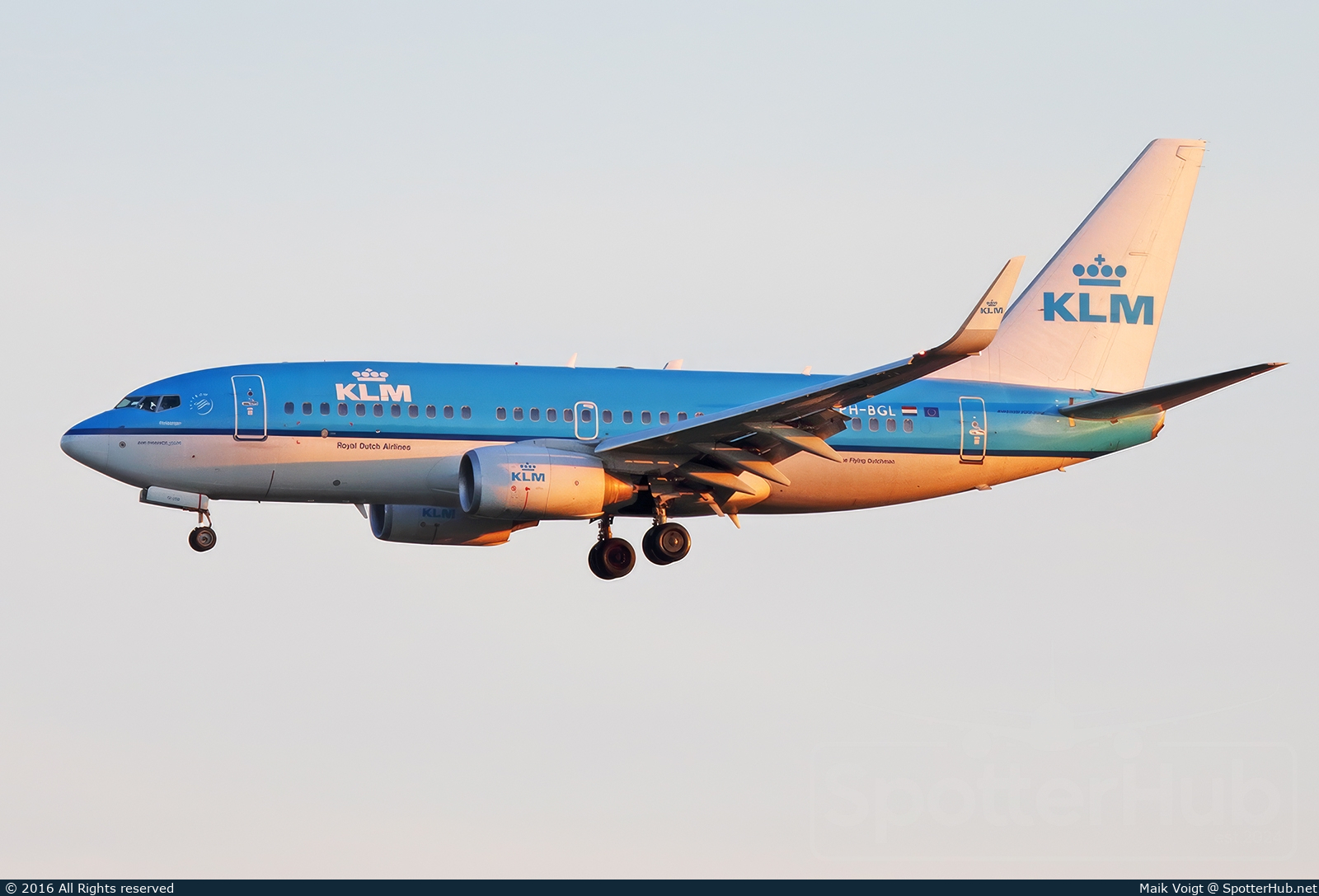 Photo of PH-BGL - Boeing 737-7K2 operated by KLM Royal Dutch Airlines