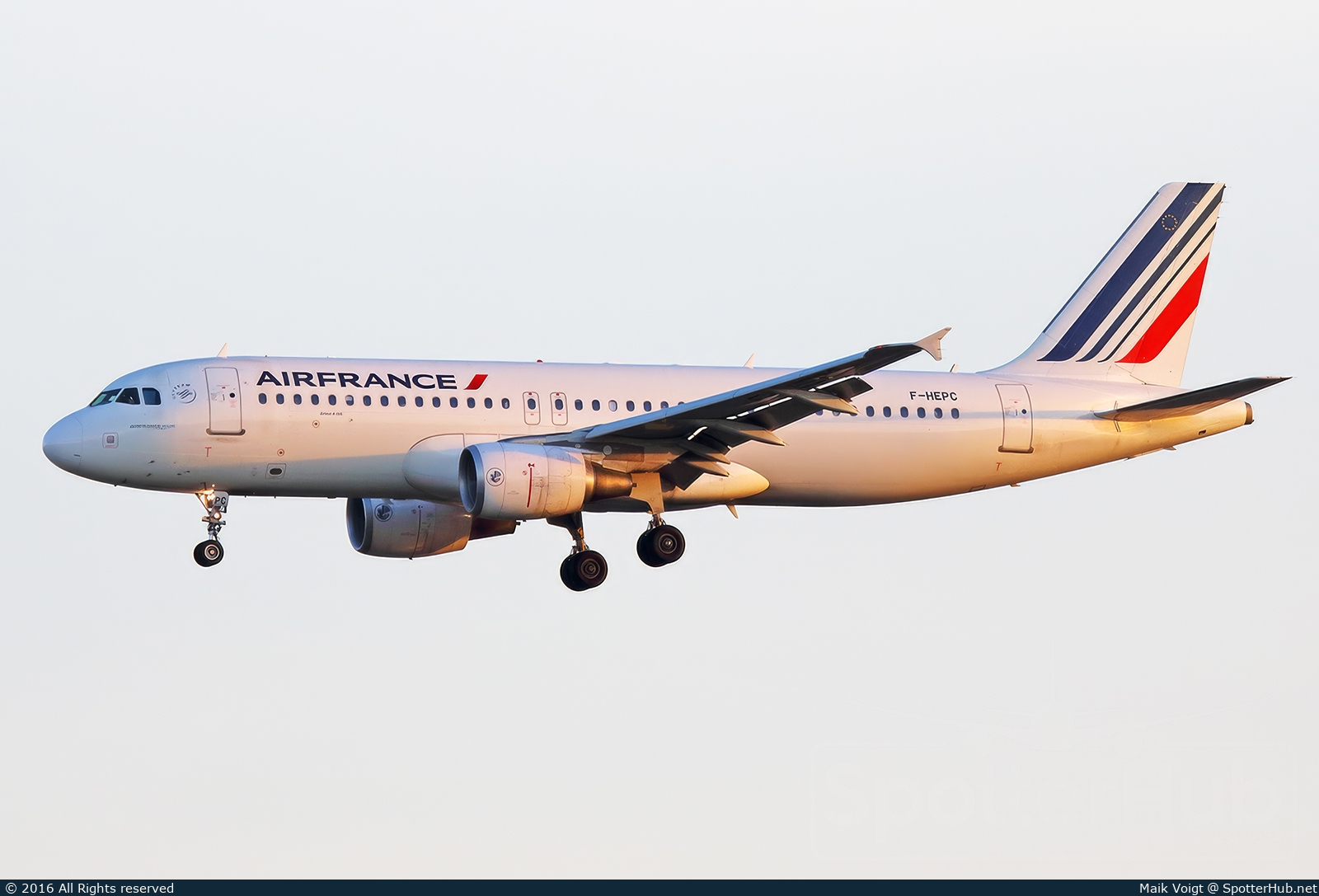 Photo of F-HEPC - Airbus A320-214 operated by Air France