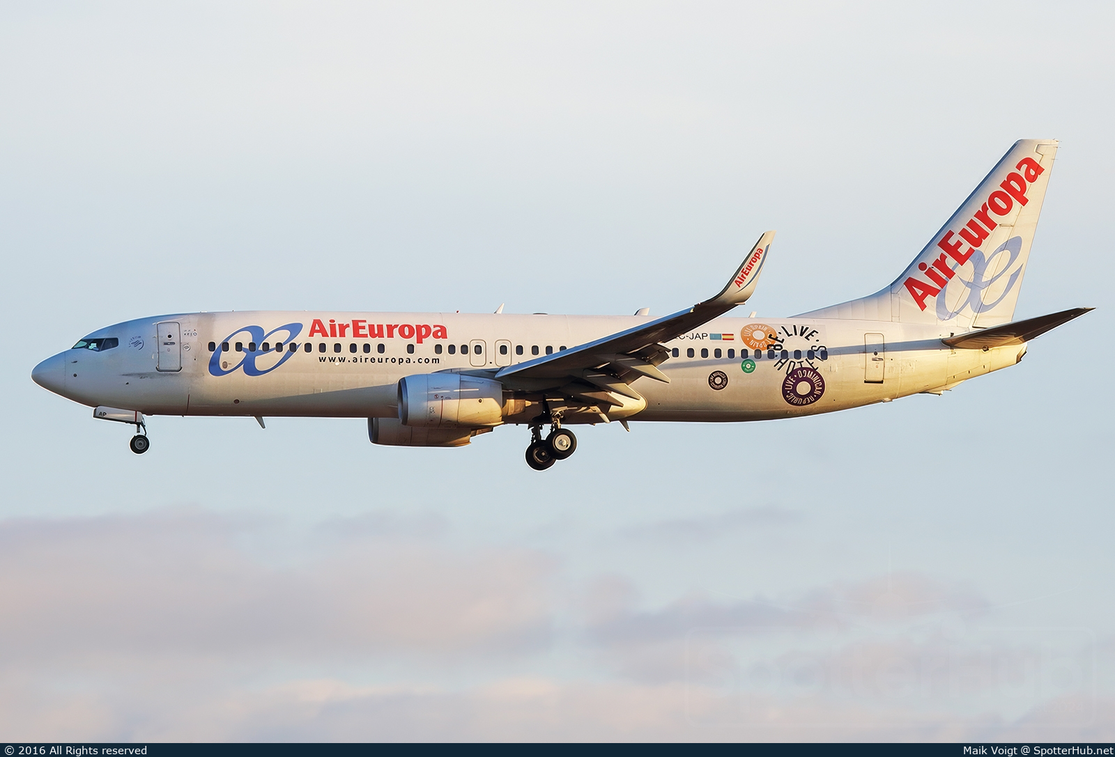 Photo of EC-JAP - Boeing 737-85P operated by Air Europa