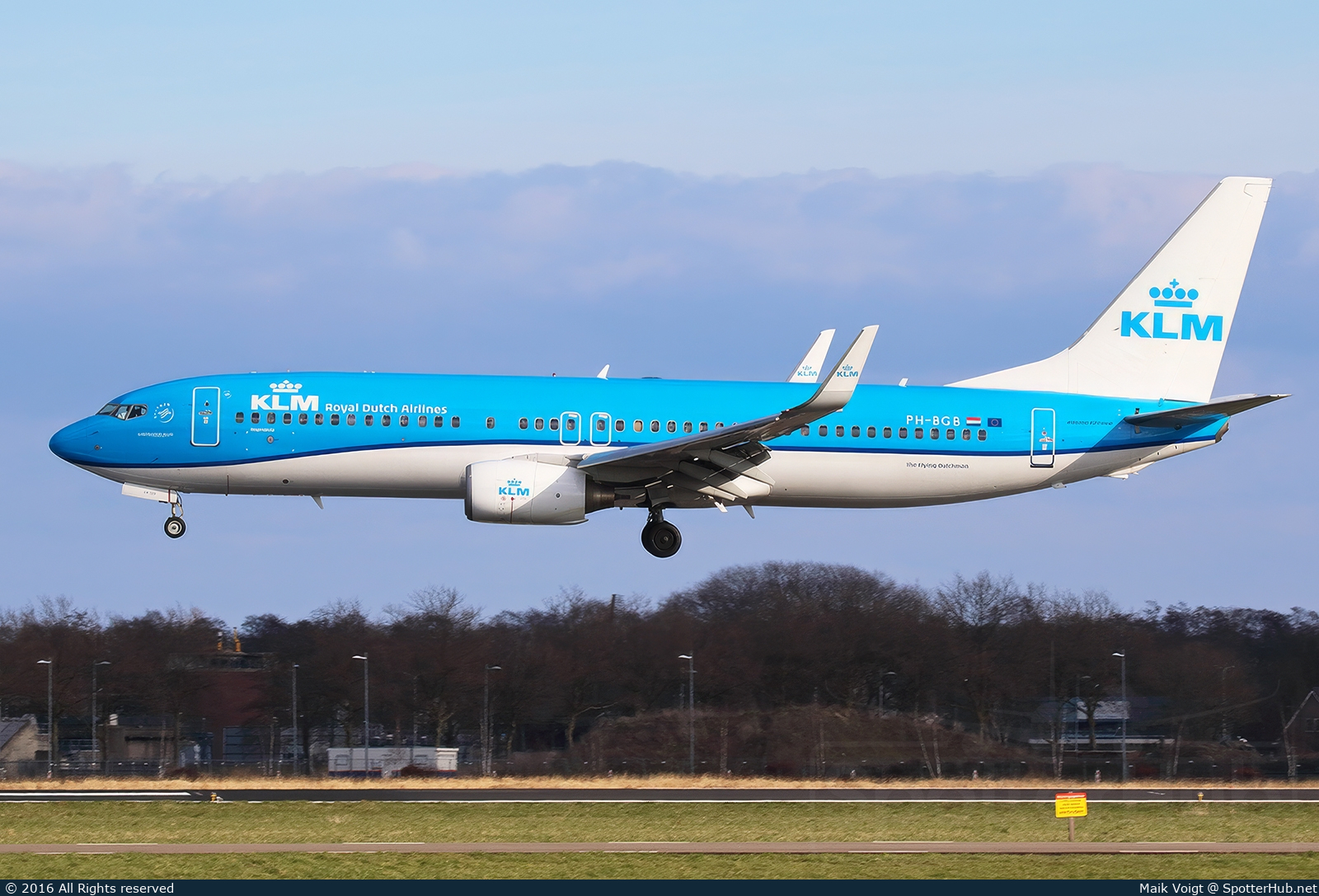 Photo of PH-BGB - Boeing 737-8K2 operated by KLM Royal Dutch Airlines