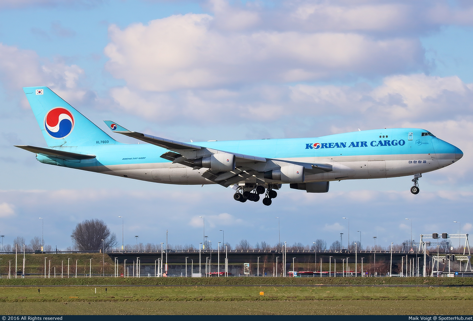 Photo of HL7603 - Boeing 747-4B5F(ER) operated by Korean Air Cargo